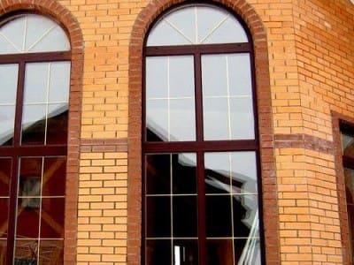 арочные окна с раскладкой