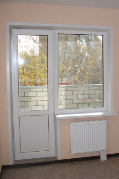 дверь на балкон с глухим окном